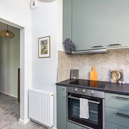 Superapart Okrzei 12 - Blisko Warszawskiego Zoo Varşova